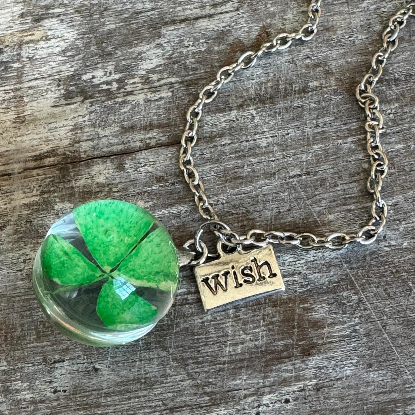 🇨🇦 Four Leaf Clover Wish Necklace