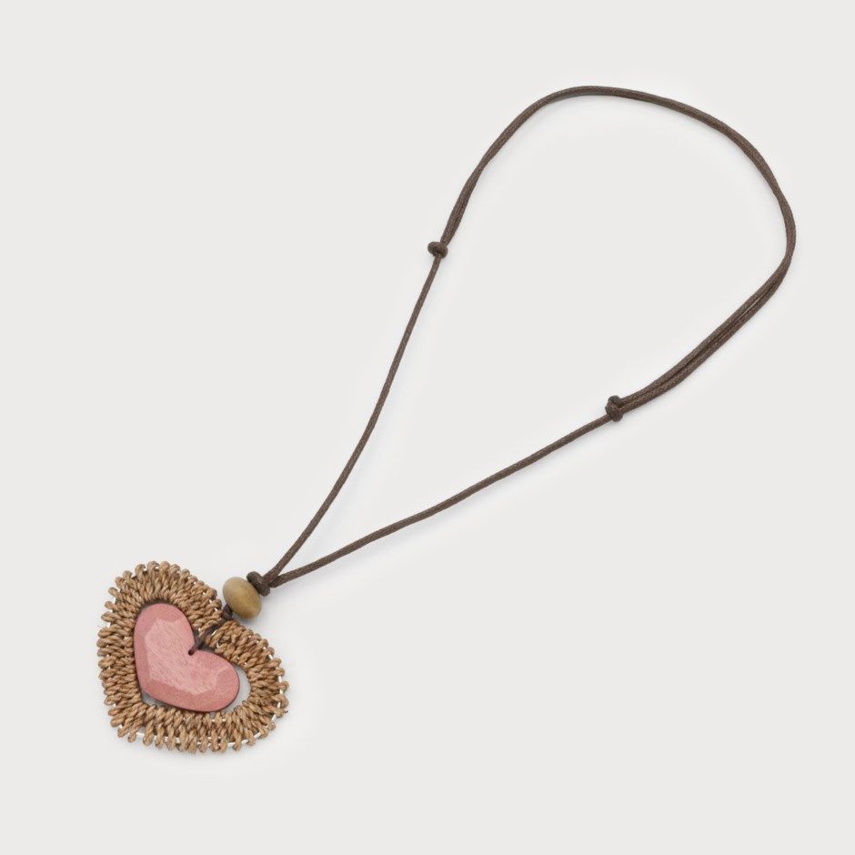 🇨🇦 Wood &amp; Rafia Heart Ajustable Necklace