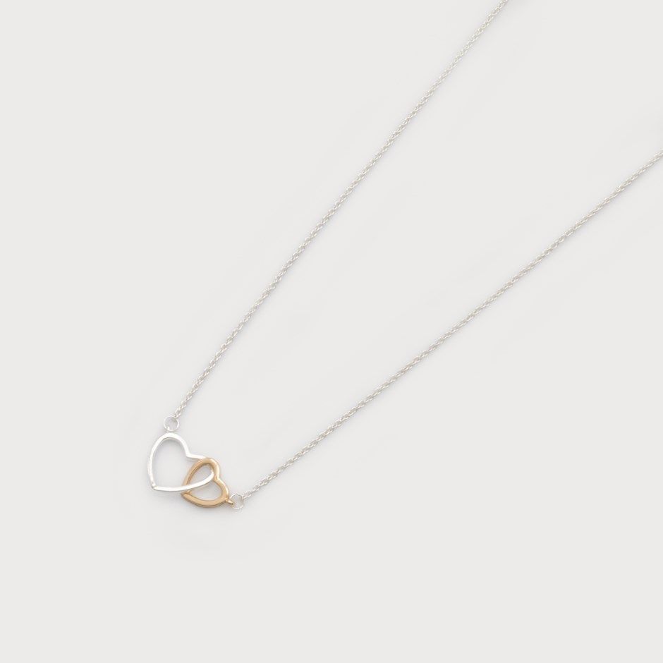 🇨🇦 Mixed Metal Hearts Necklace