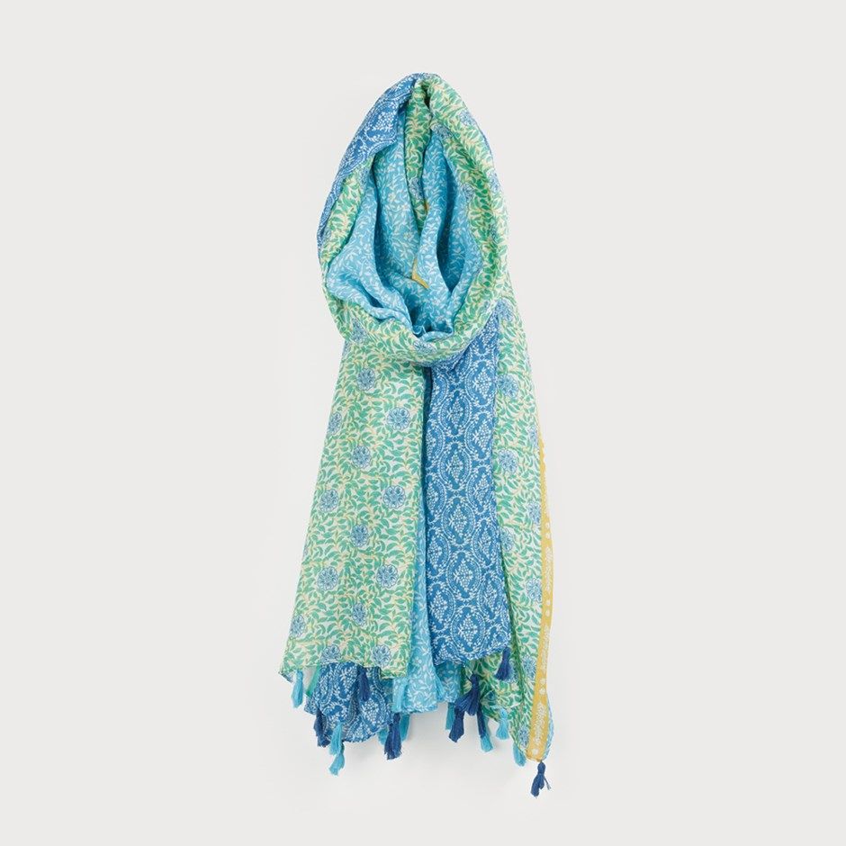 🇨🇦 Ditsy Flower Print Scarf (3 colours)