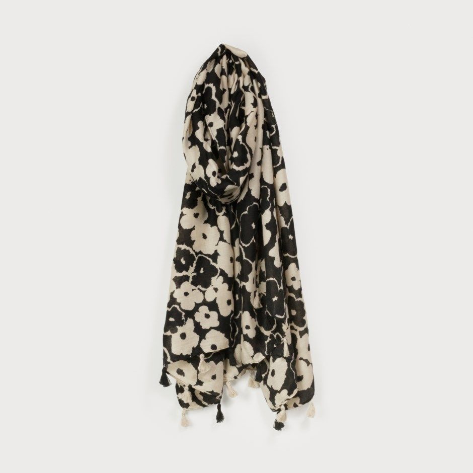 🇨🇦 Black &amp; White Flower Print Scarf