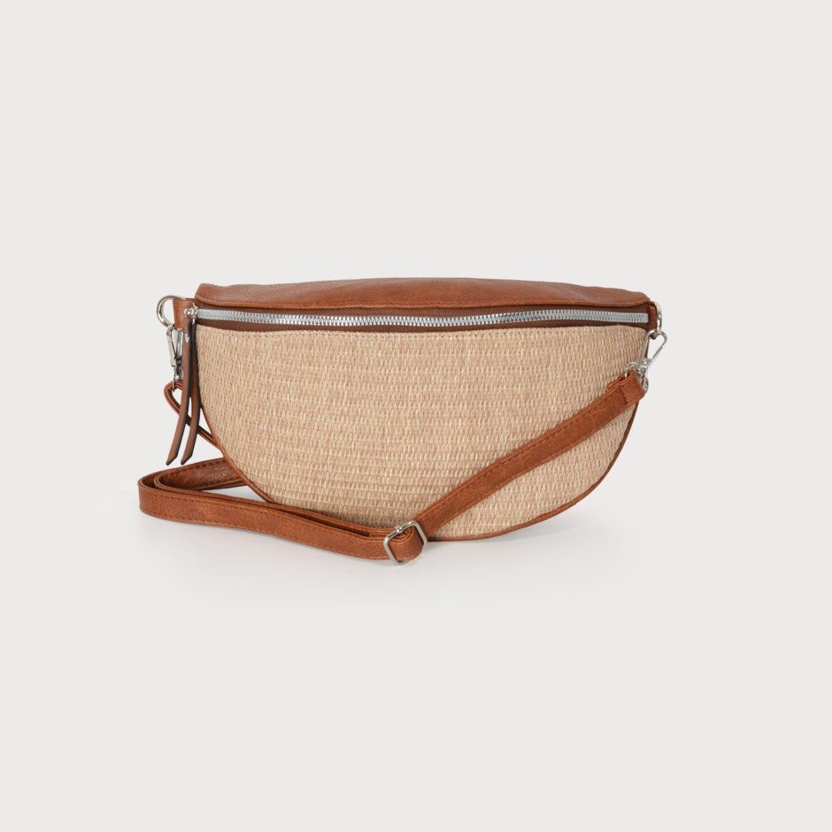 🇨🇦 Rafia Belt Bag