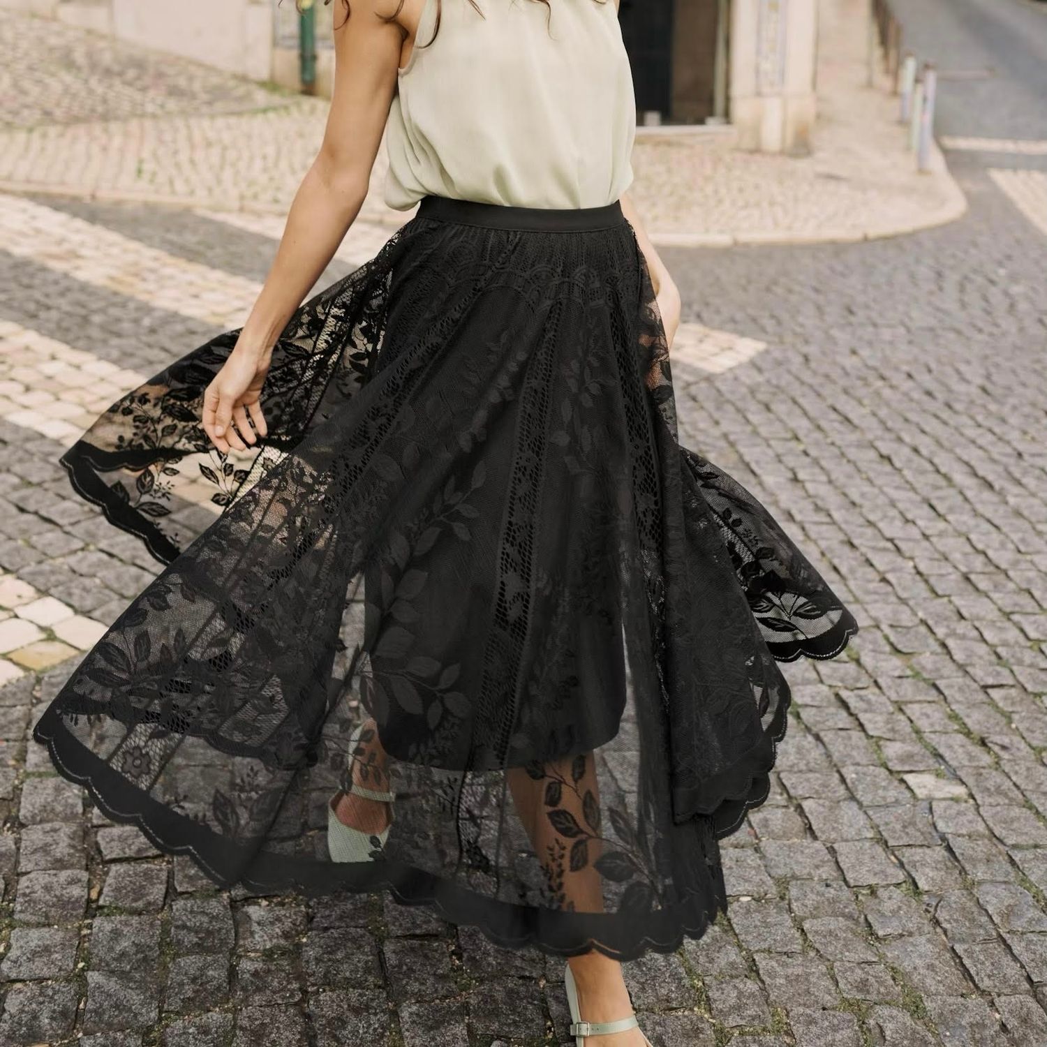 Luanna Lace Skirt