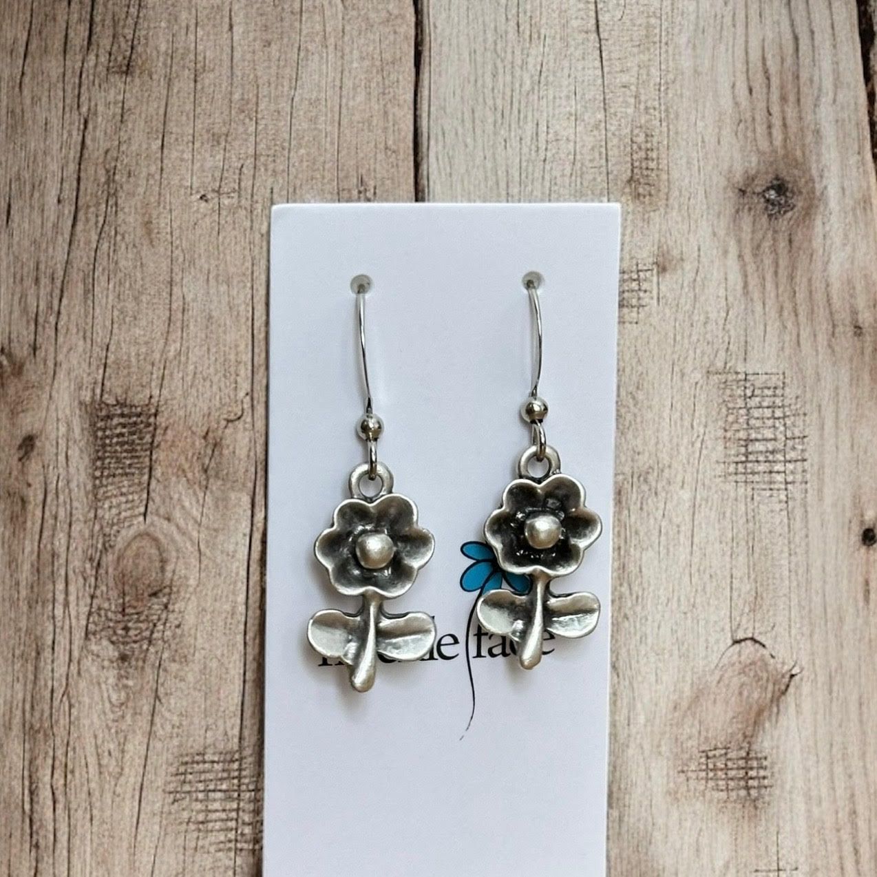 🇨🇦 Flower with Stem Earring