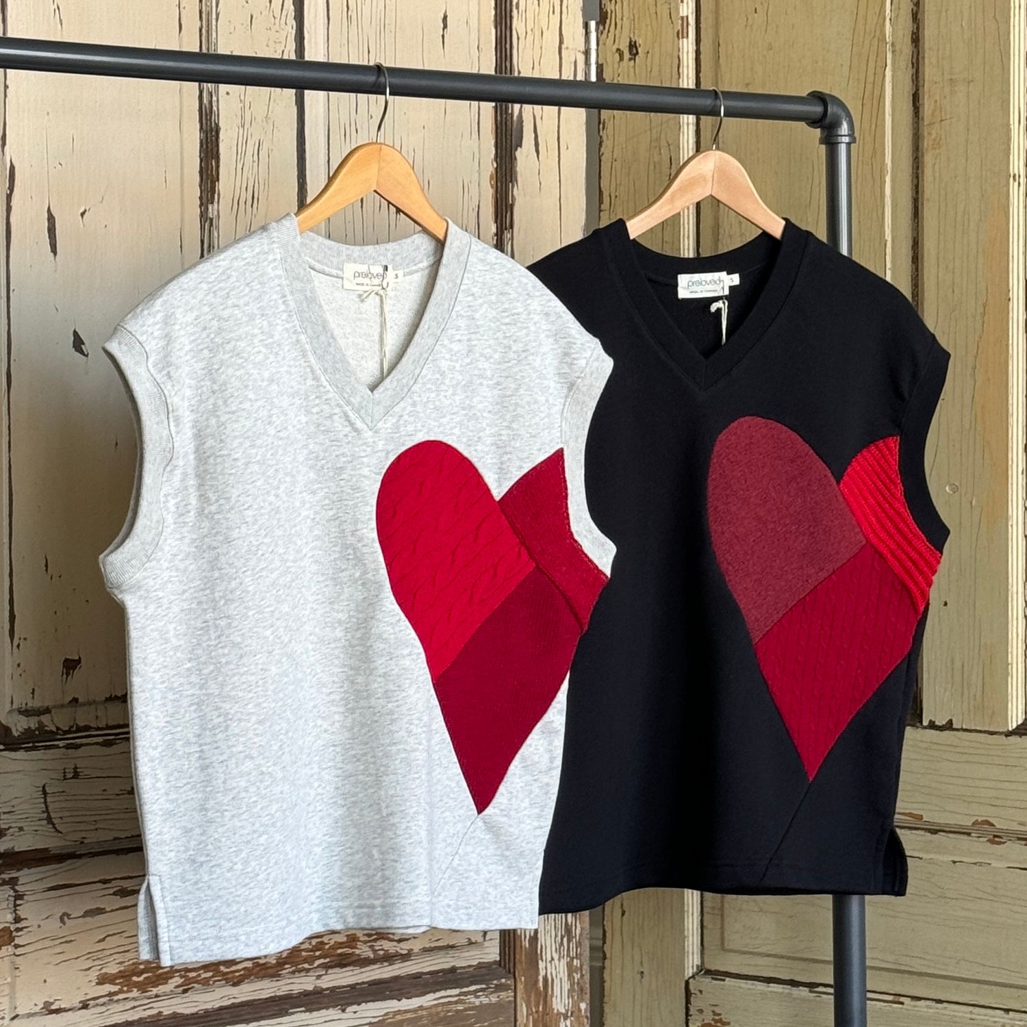 🇨🇦 Abby V Neck Heart Vest ( 2 colours)