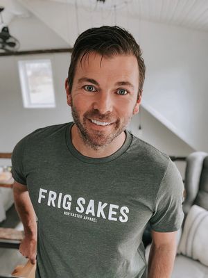 🇨🇦 Frig Sakes Boyfriend Tee (Unisex)