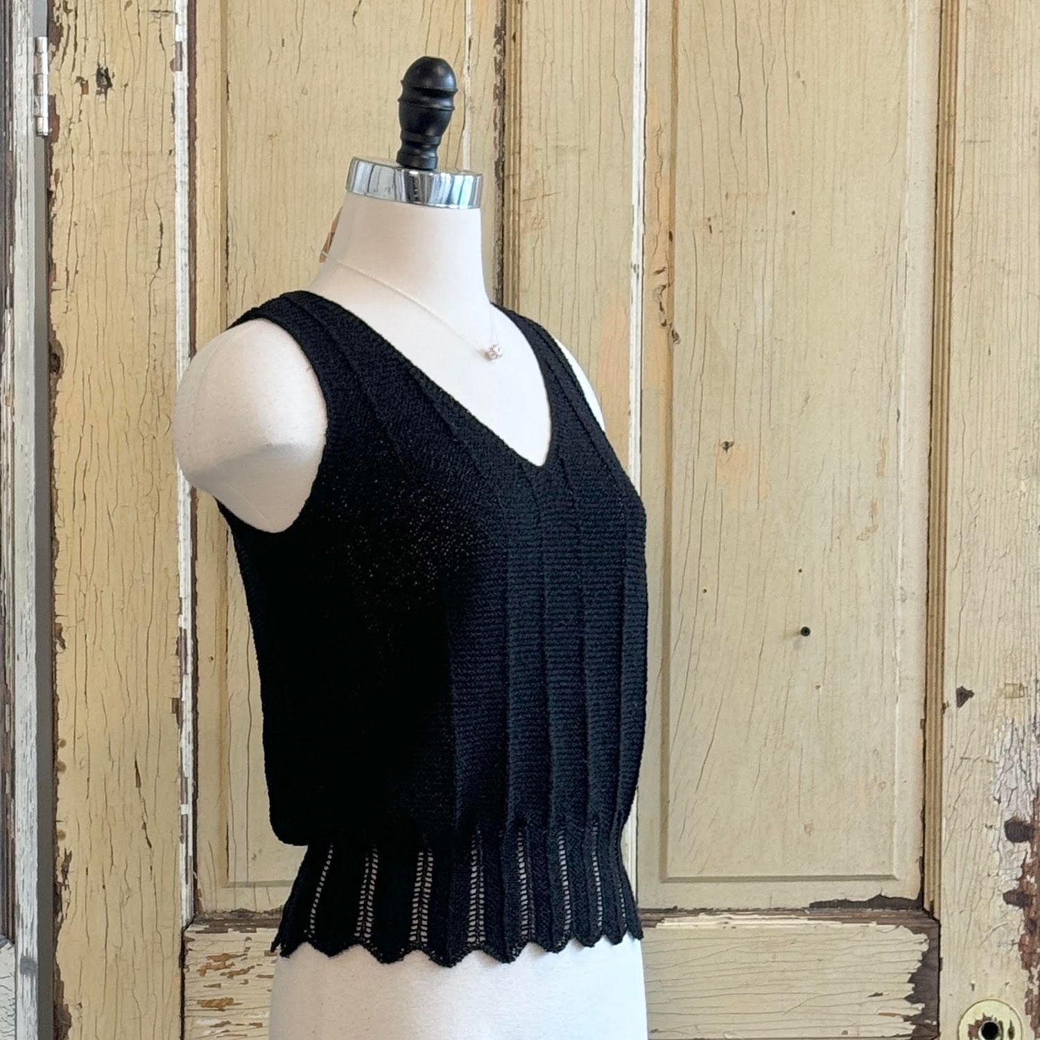 🇨🇦 Maze V Neck Vest Top