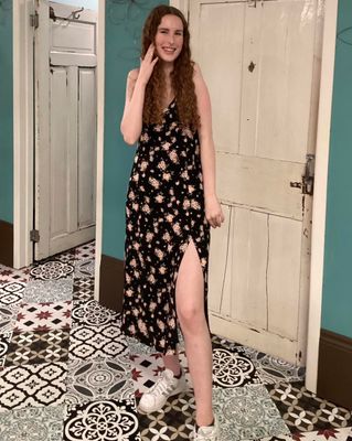 🇨🇦 Lysandra Floral Midi Dress