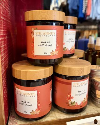 🇨🇦 Maple Salt Scrub