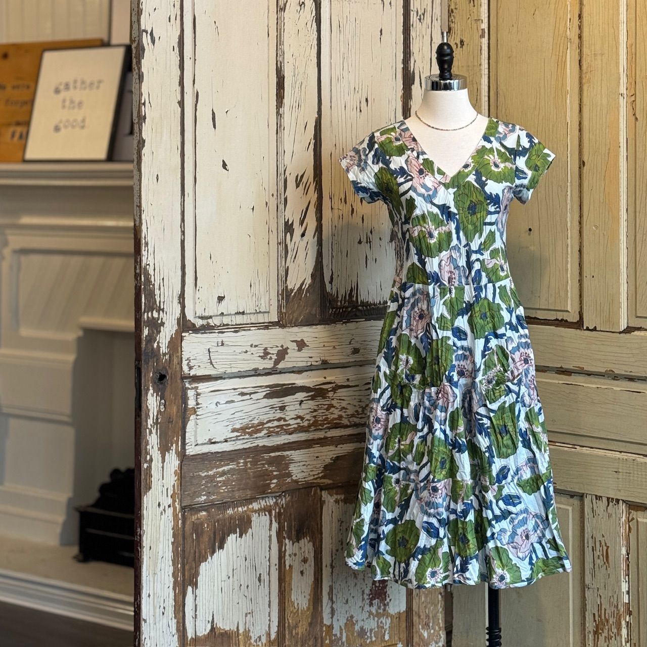 Jalan Floral Dress
