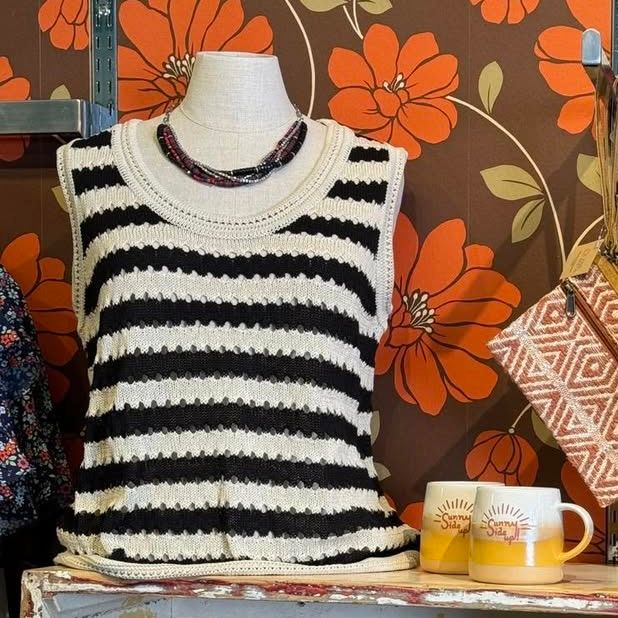 Birdis Sleeveless Loose Knit Tank