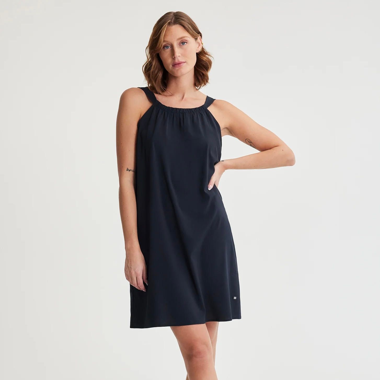 🇨🇦 Anika Dress