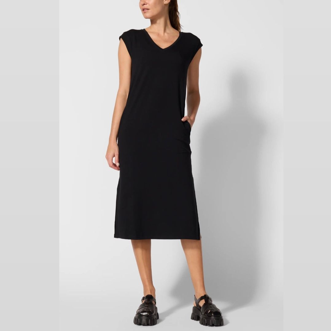 Serene Sleeveless Maxi Dress