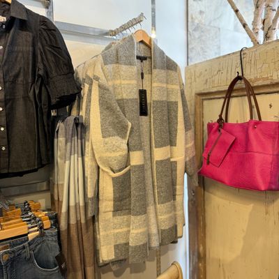 🇨🇦 Long Knit Stripe Cardigan