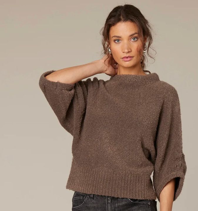 Dolman Blouson 3/4 Sleeve Sweater