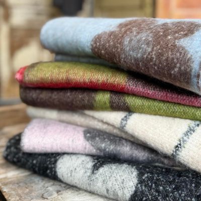 Scarves, Hats + Gloves