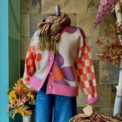 V-Neck Flower Cardigan