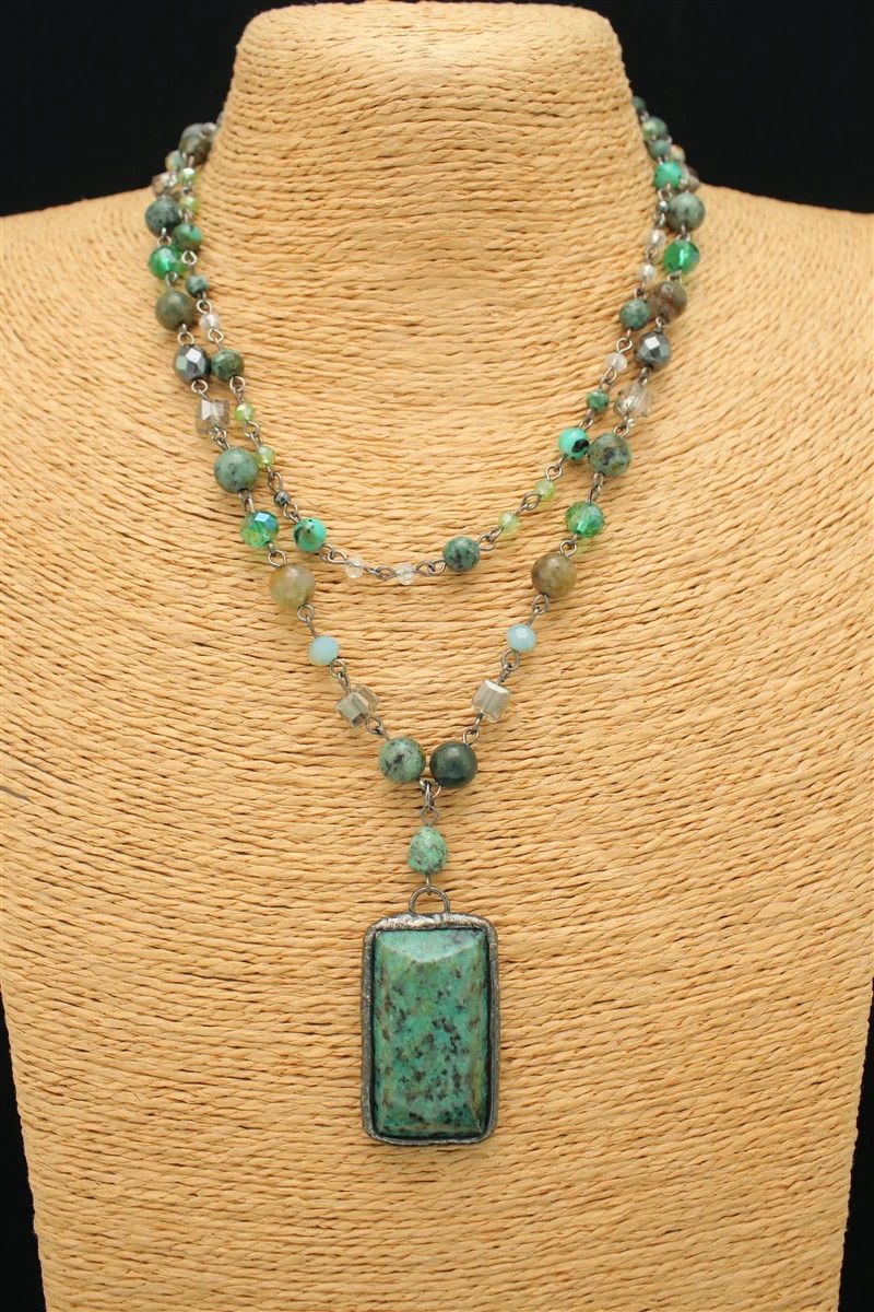 Dble Strand w/ Rect Stone, Short Beaded Necklace