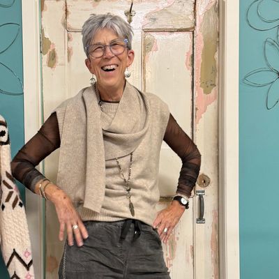 Round Neck Sweater w/Rib Scarf