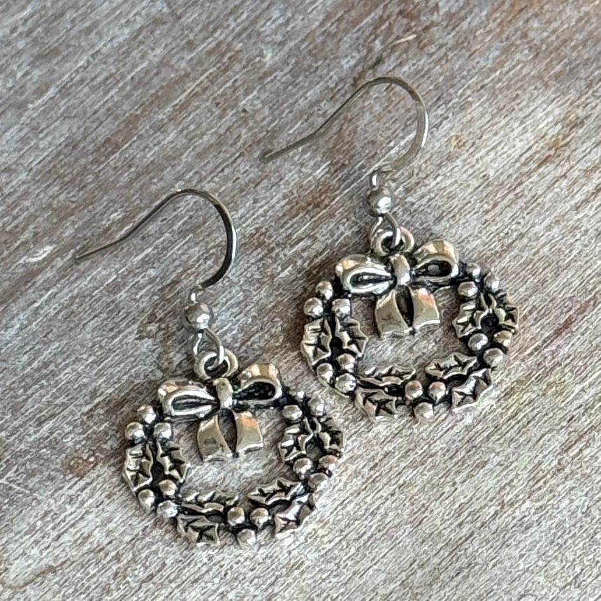 🇨🇦 Wreath Earrings