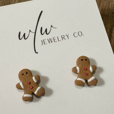 🇨🇦 Gingerbread Studs