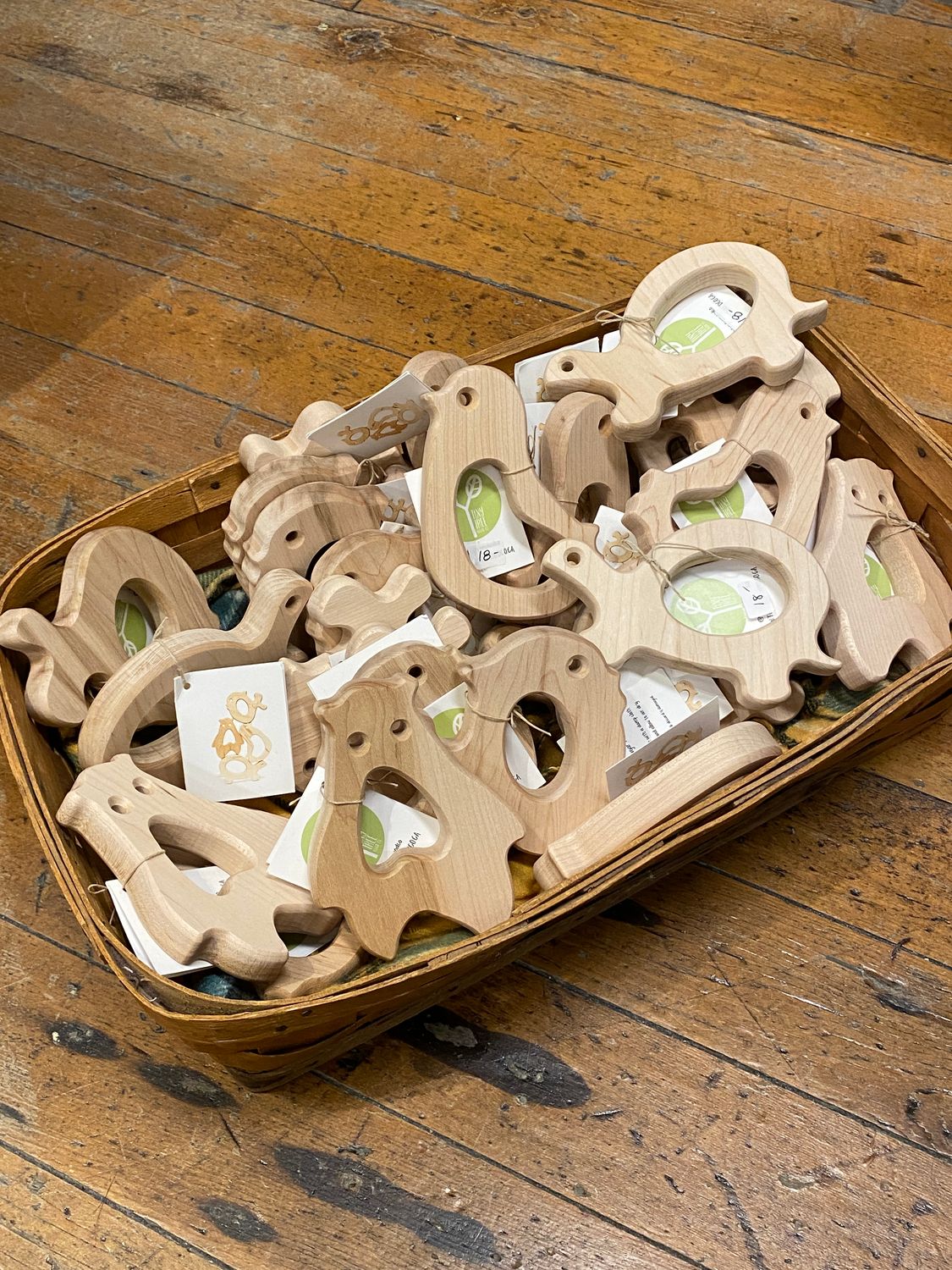 🇨🇦 Wooden Animal Shaped Toy (4 styles), Style: Bear