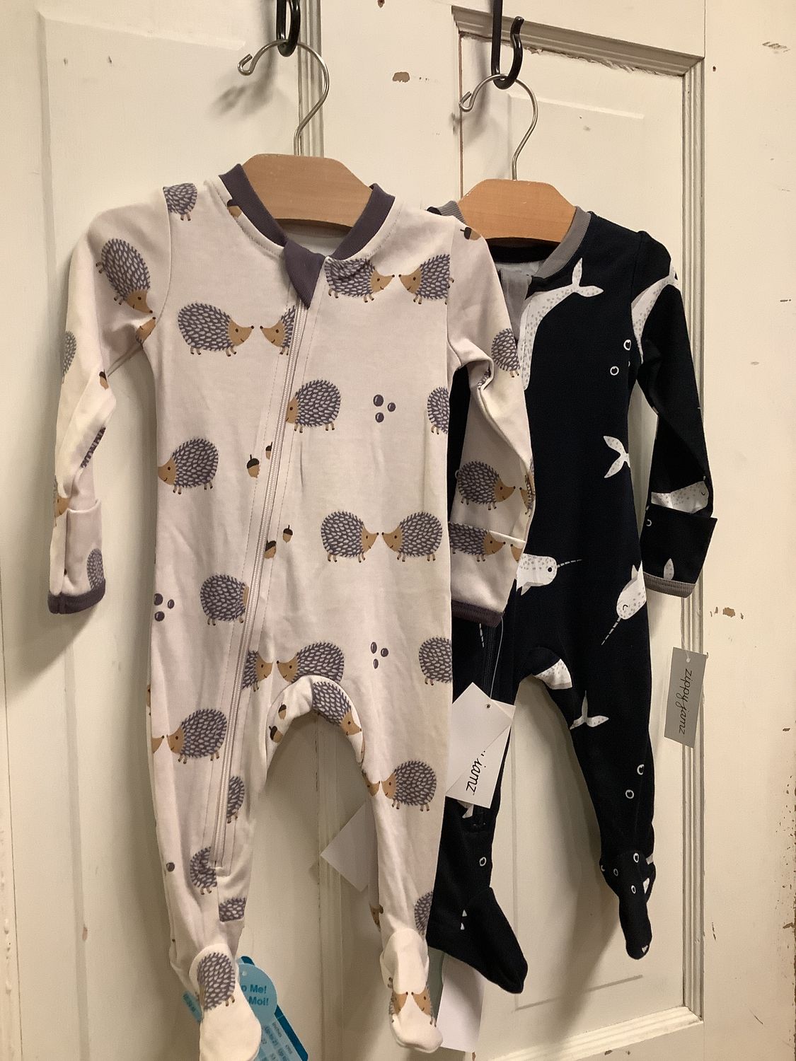 🇨🇦 Footed Babysuit (2 colours) - SALE -