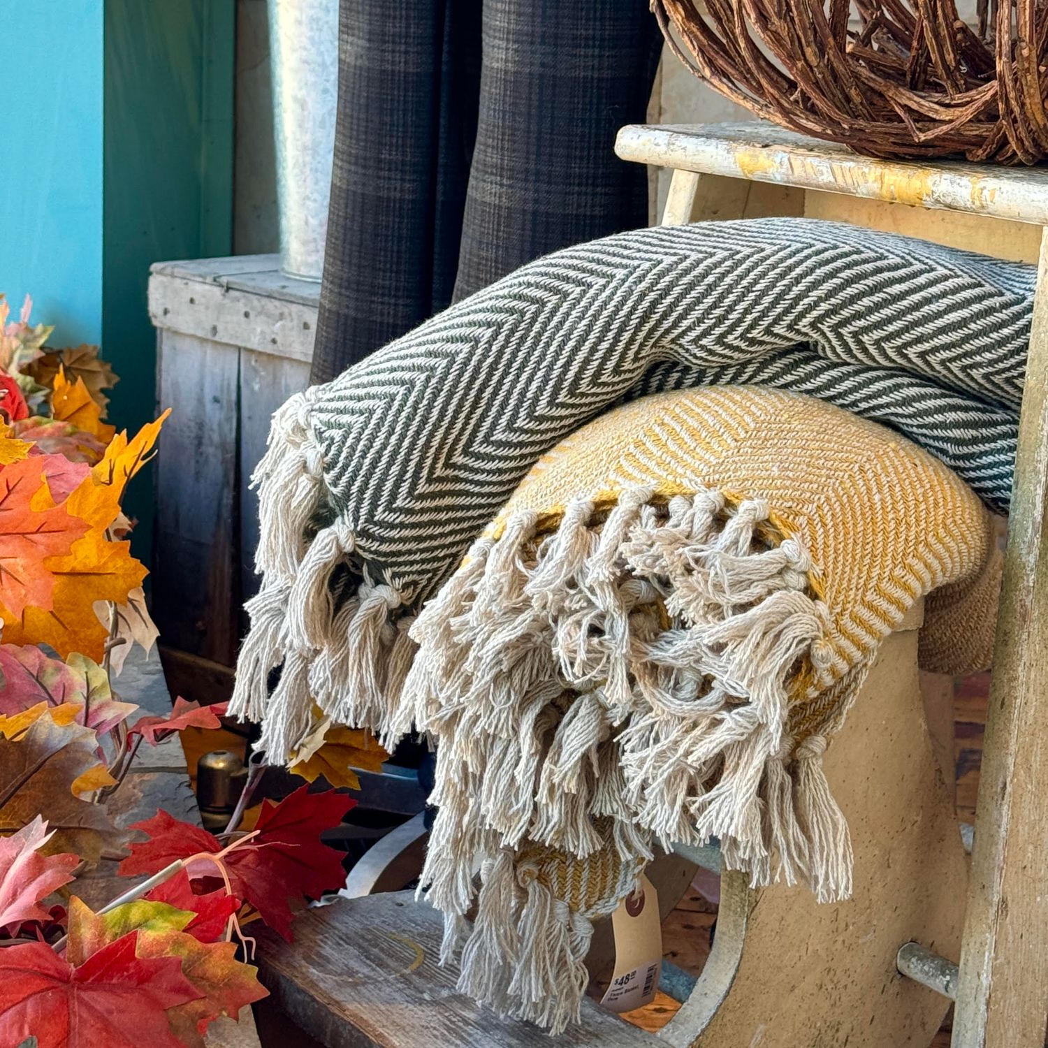 Throw Blanket (2 colours) - SALE -