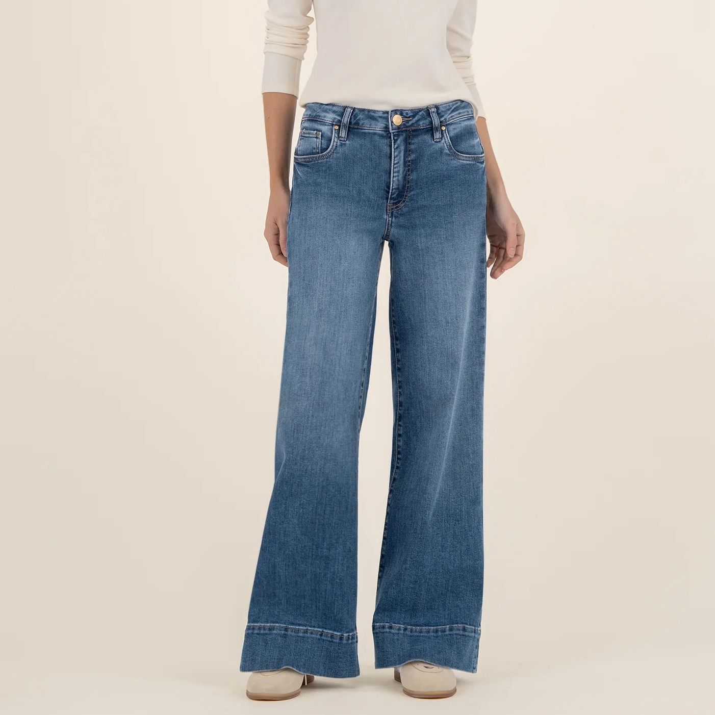 Maya Wide Leg, Back Darts Wide Hem Jean, Amuse