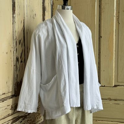🇨🇦 Short Cardigan w/Pockets (2 colours)