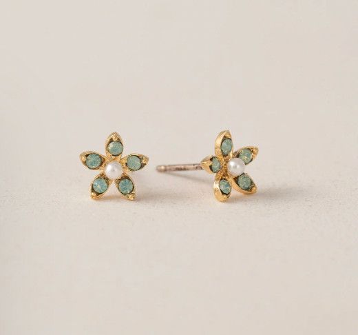 🇨🇦 Lily Stud Earring