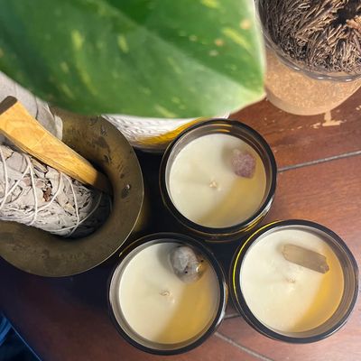 🇨🇦 Hand Poured Soy Candle (6 scents)