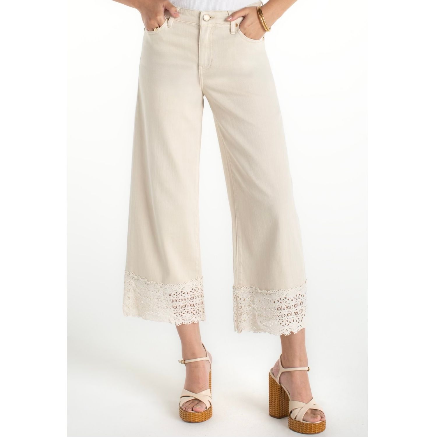 Stride Lace Bottom Trim Pant