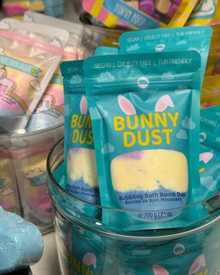 🇨🇦 Bubble Bomb Dust, Bunny Dust