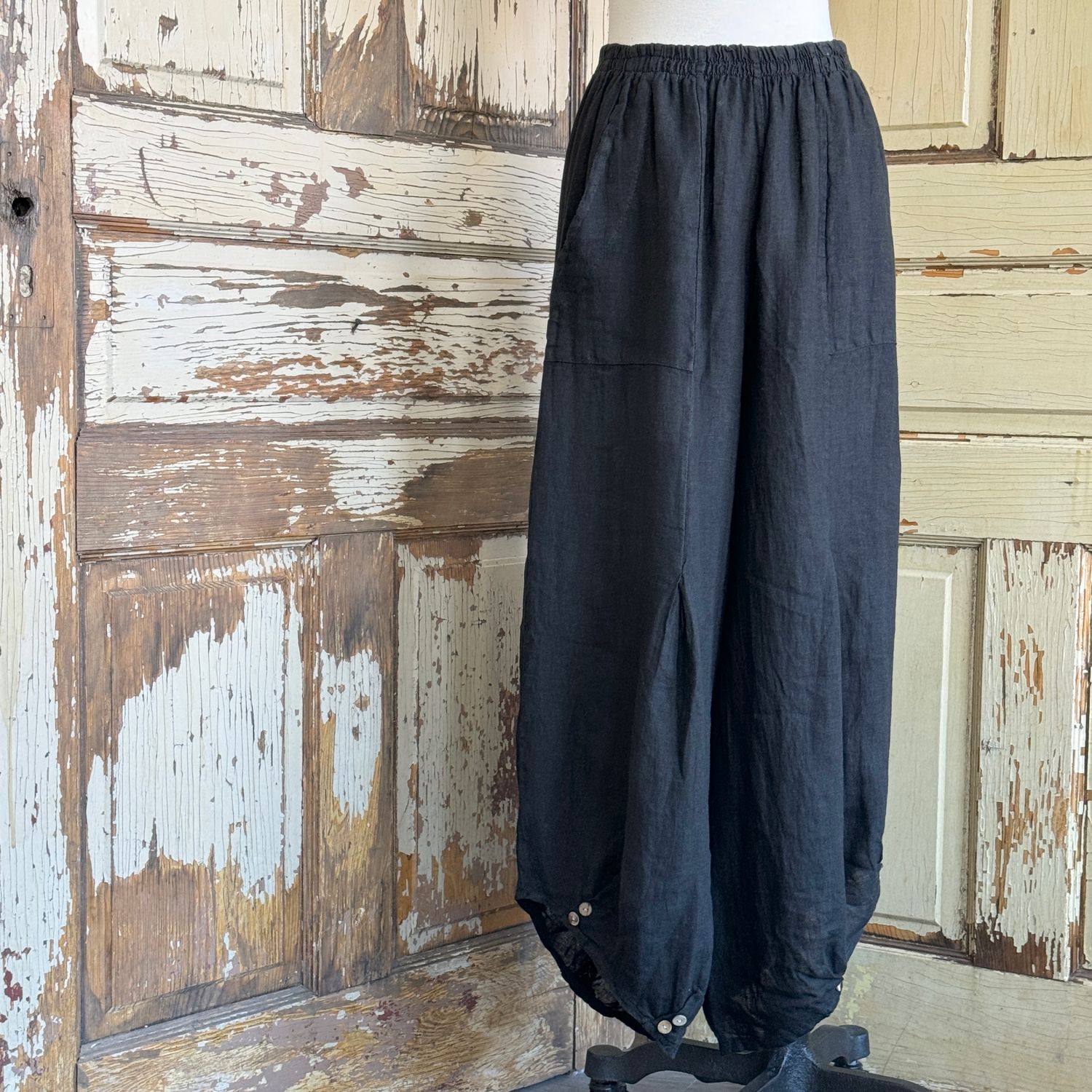 Linen Btn Hem Detail Pant, Black