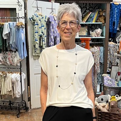 🇨🇦 Tilda Sleeveless Shirt