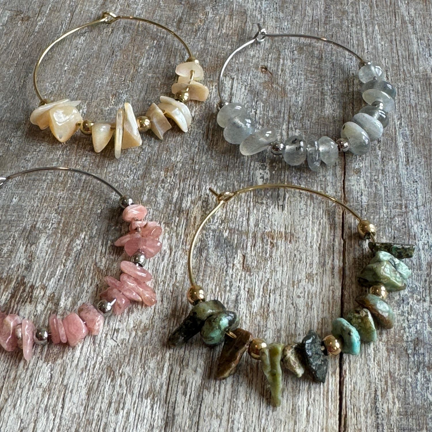 🇨🇦 Hoop Pearl Earrings (4 colours)