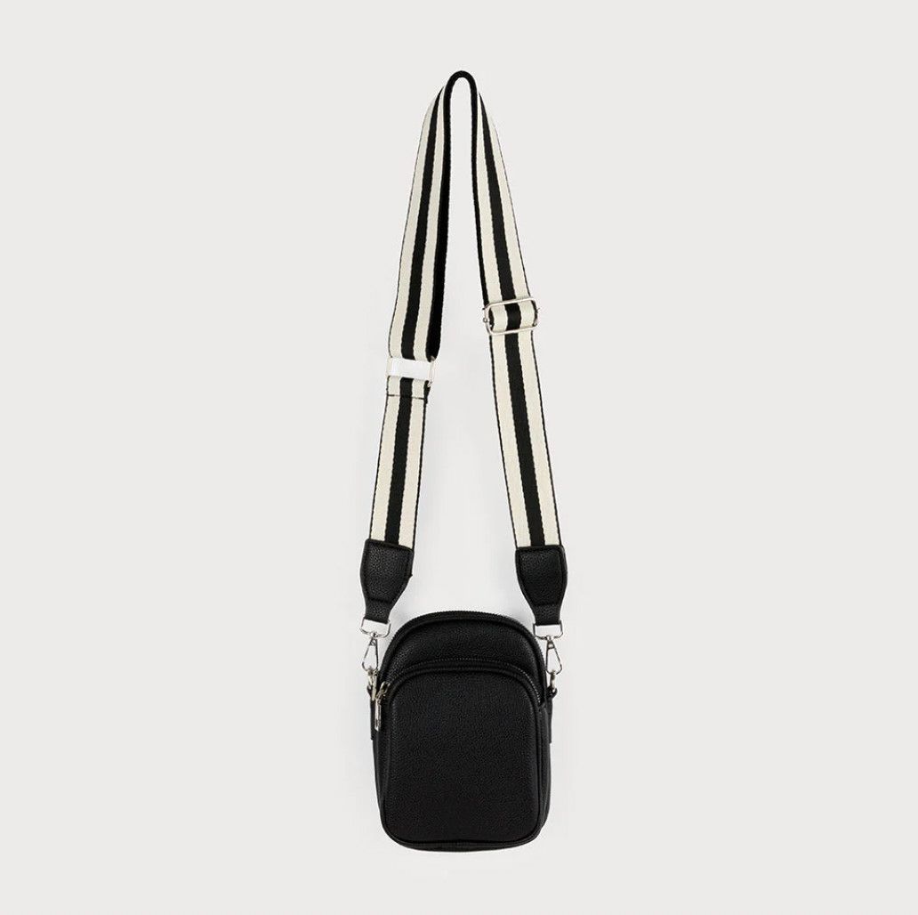 Shoulder Bag w/ Two Pockets