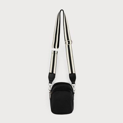 🇨🇦 Shoulder Bag w/ Two Pockets