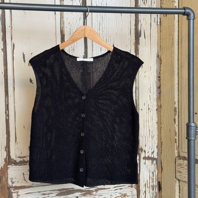 🇨🇦 Knit Button Up Vest