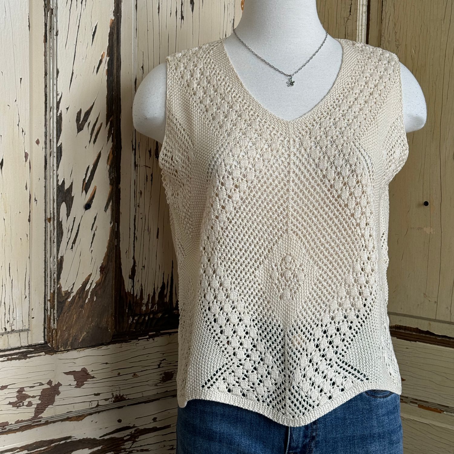 🇨🇦 Crochet Sleeveless Top