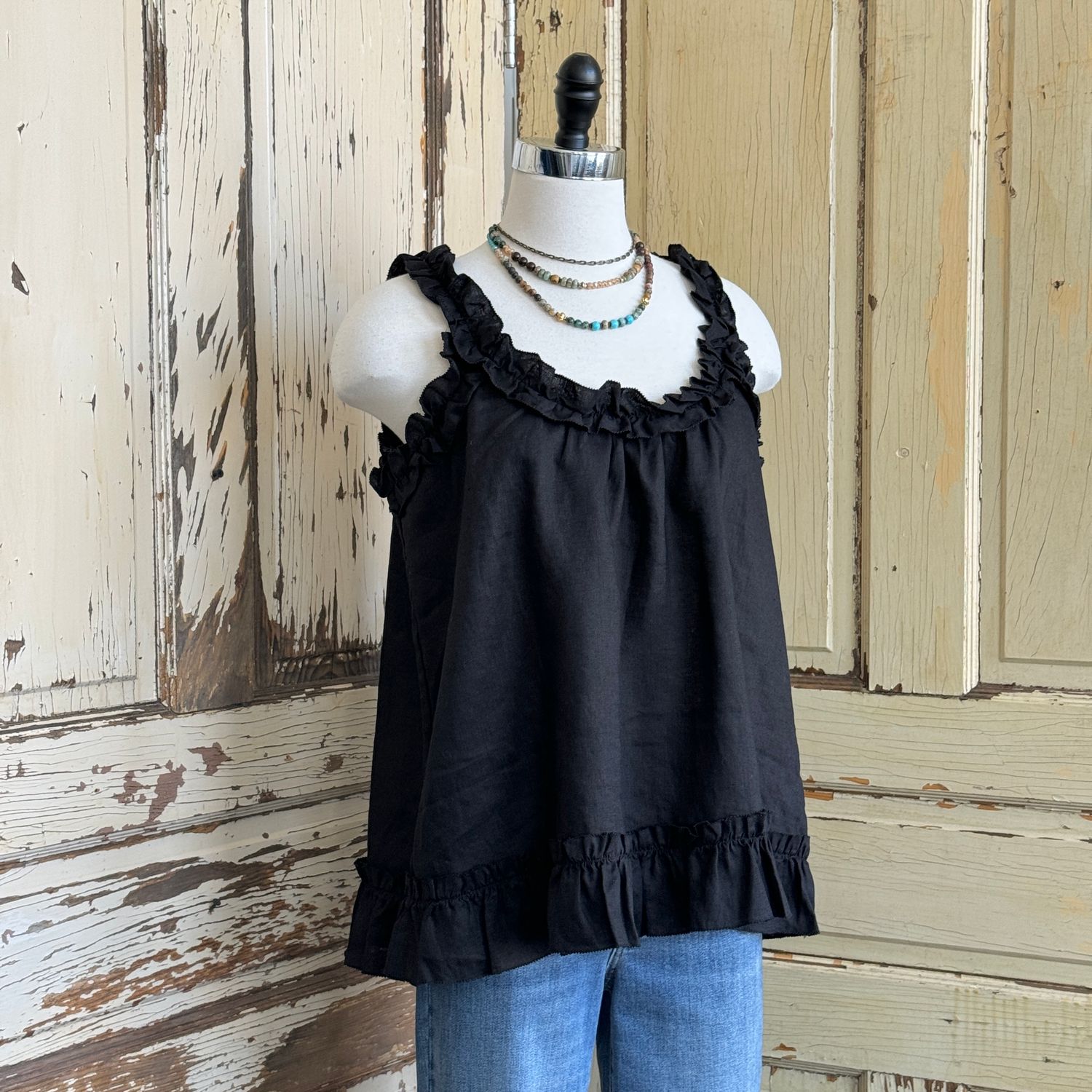 🇨🇦 Ruffle Trim Tank Top