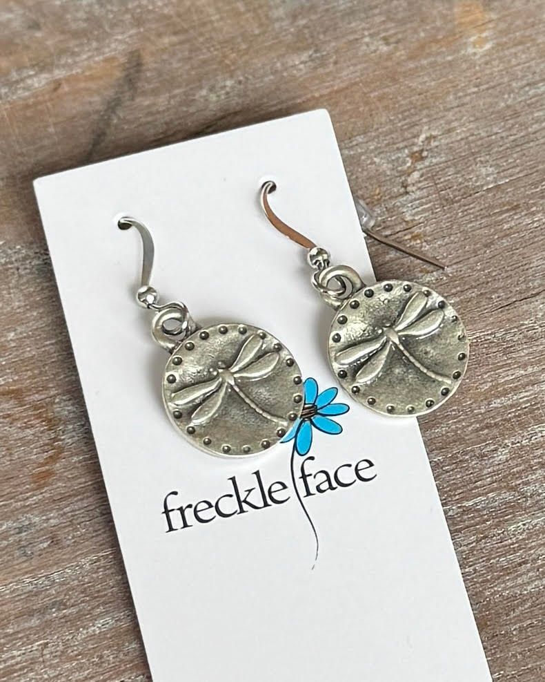 🇨🇦 Dragonfly Earring