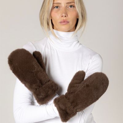 🇨🇦 Faux Fur Luxe Mittens, Sable