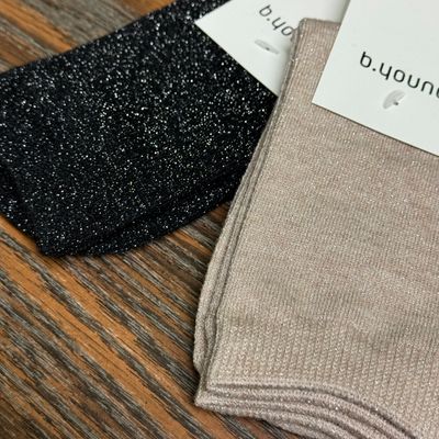 Venance Socks (2 colours)