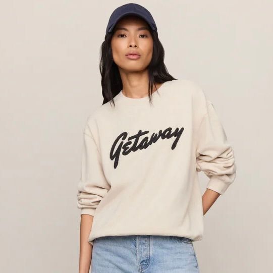 🇨🇦 Getaway Boyfriend Sweatshirt