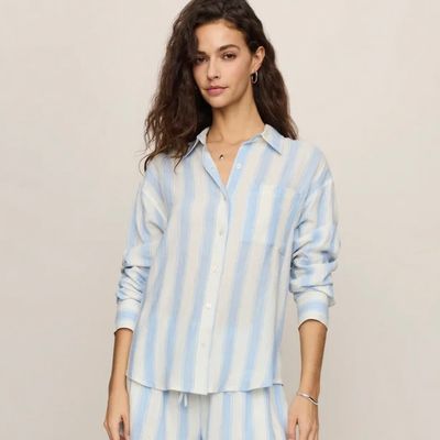 🇨🇦 The Perfect Striped Button Up Top