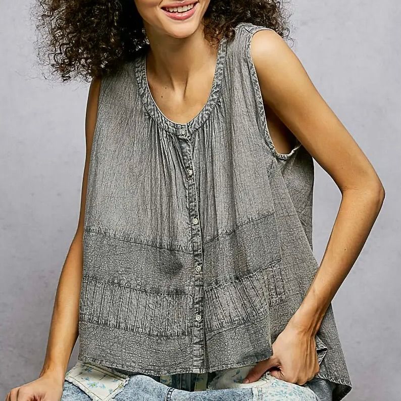 Sleeveless Contrast Crochet Top