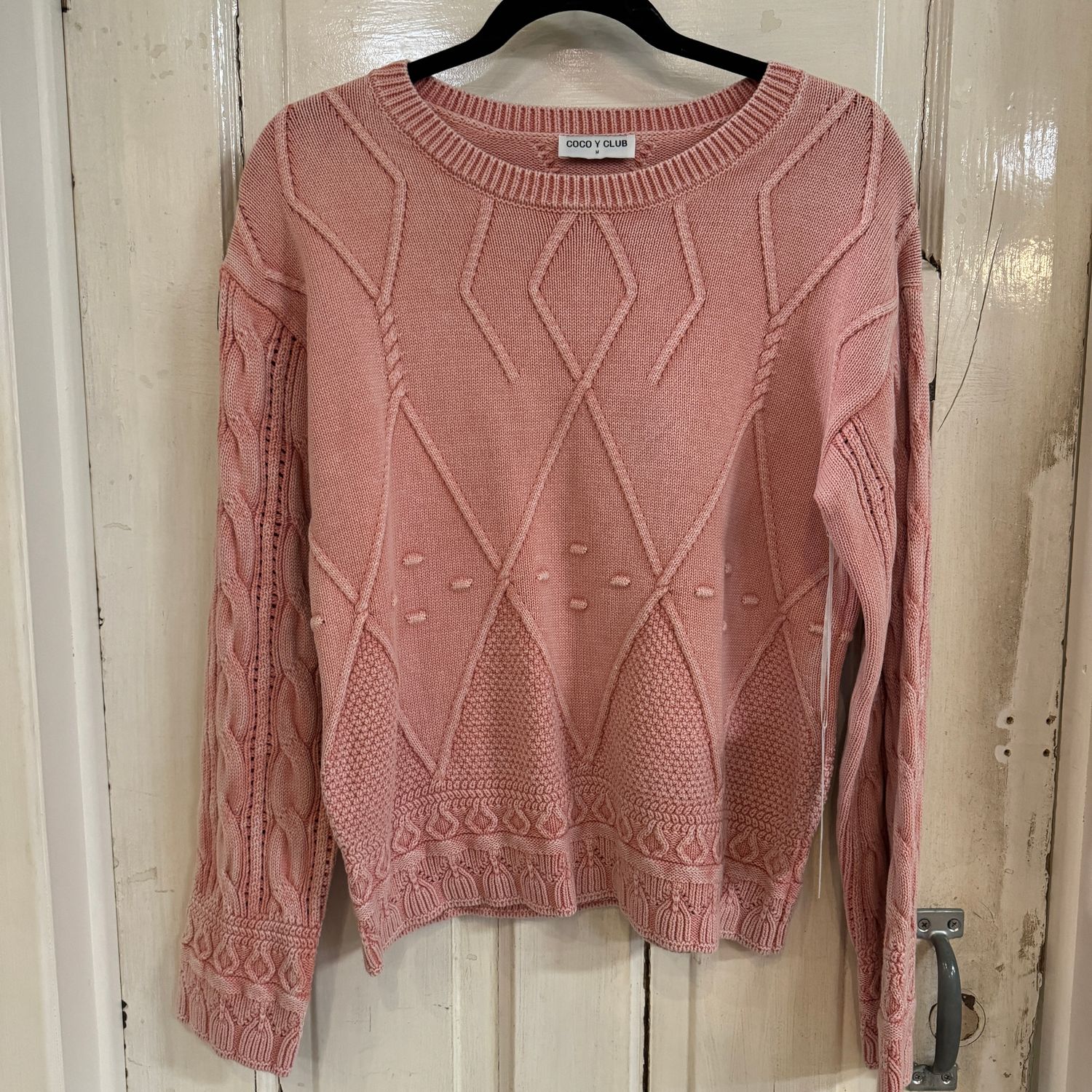 🇨🇦 Cable Sleeve Sweater