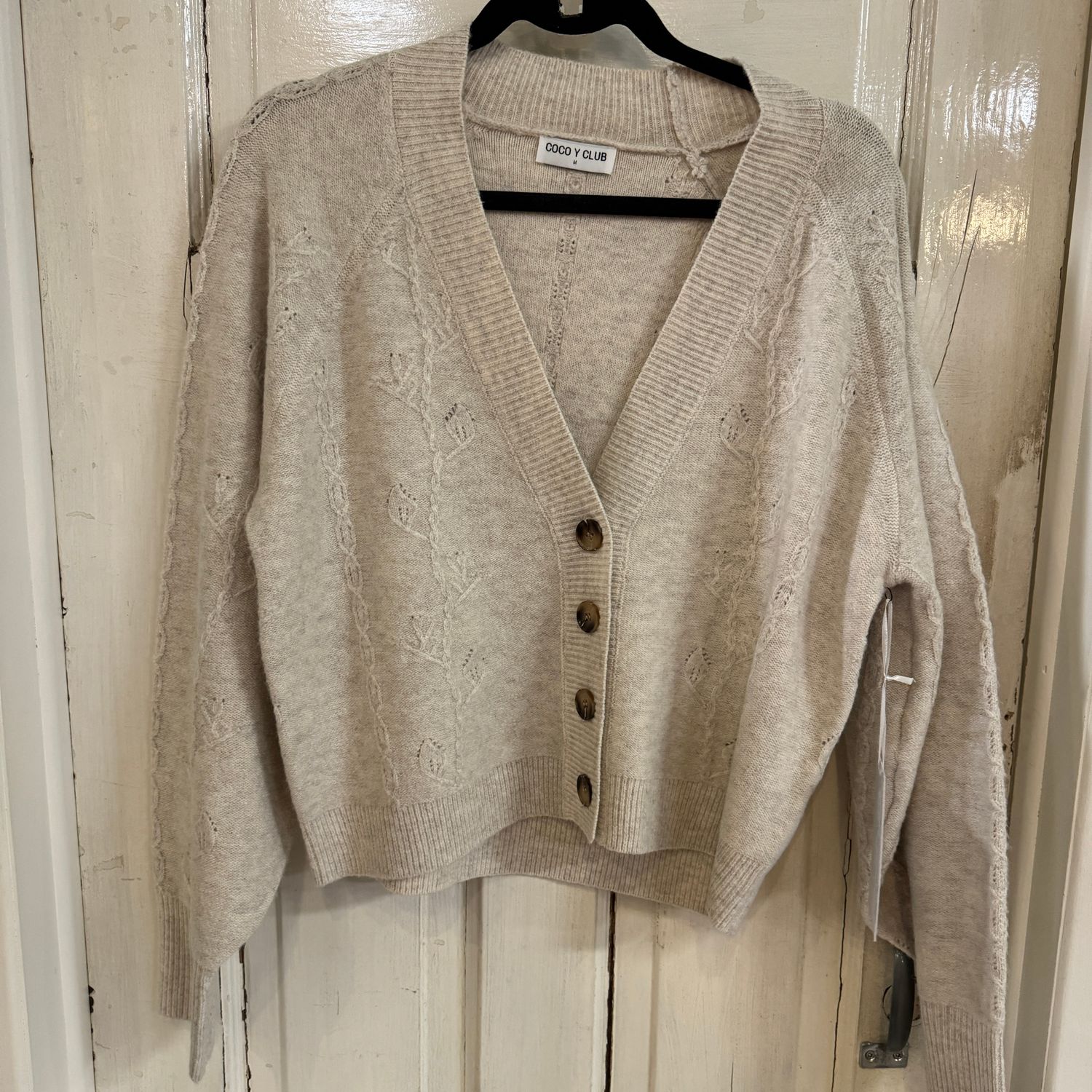 🇨🇦 Tone on Tone Leaf Pattern Cardi